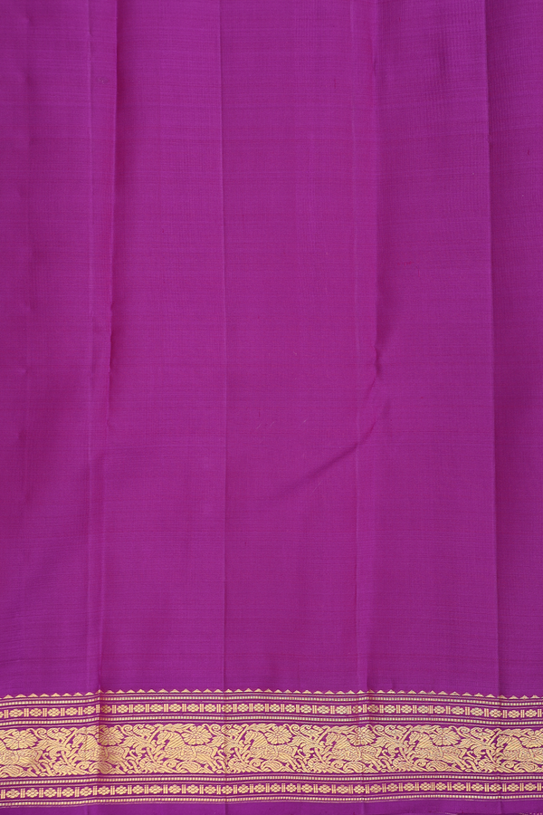 Kanchipuram Silk Saree In Dual Tone With Checks Design