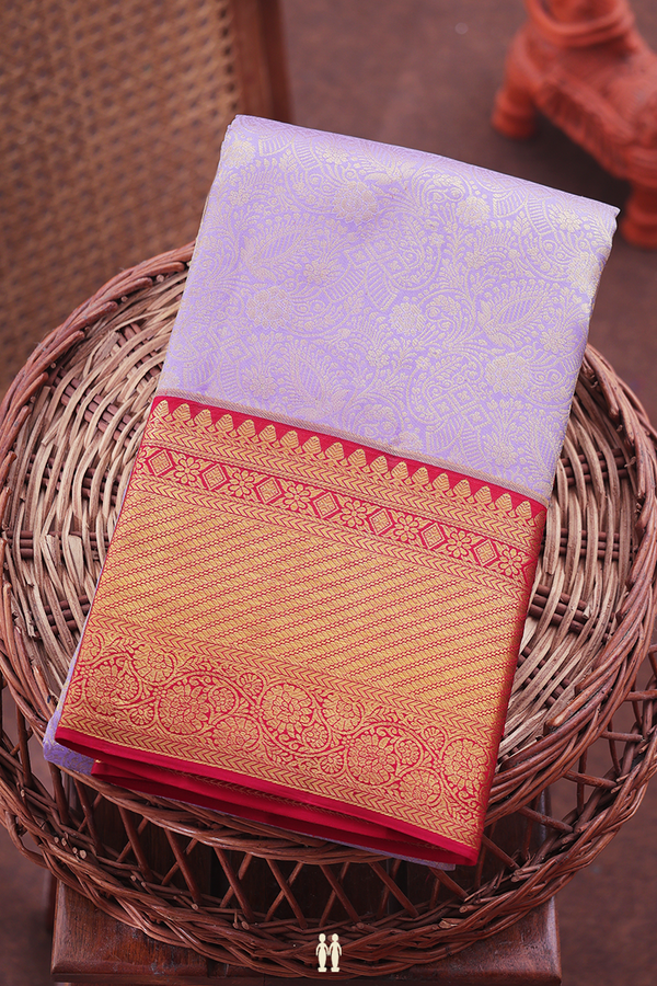 Kanchipuram Silk Saree In Pastel Purple With Floral Design