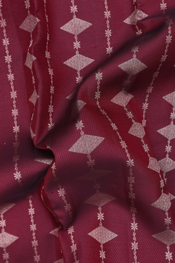 Kanchipuram Silk Saree In Brown With Zari Design