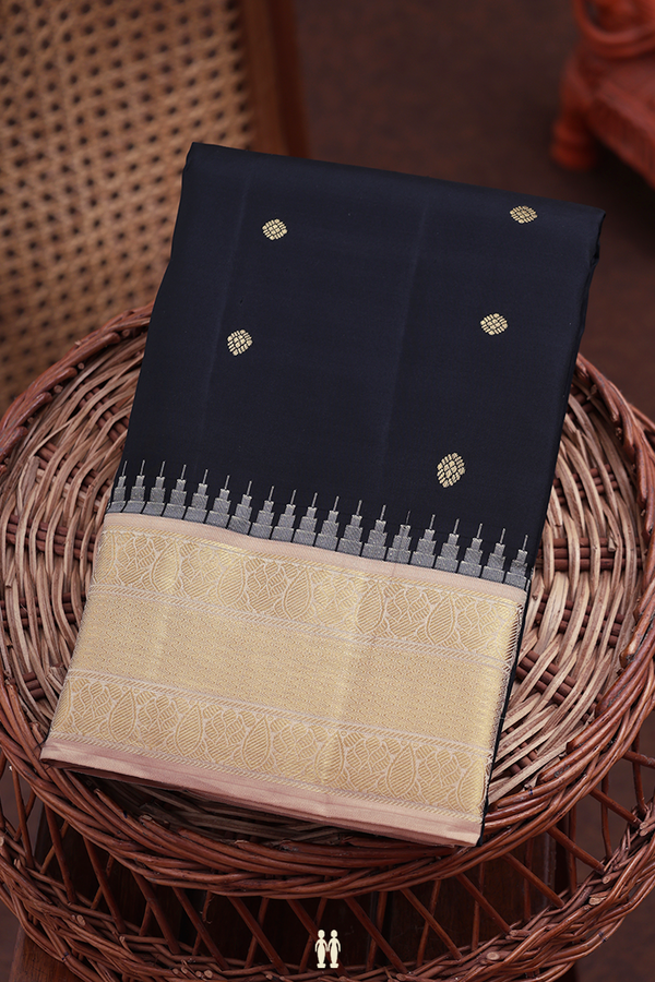 Kanchipuram Silk Saree In Black With Zari Buttas
