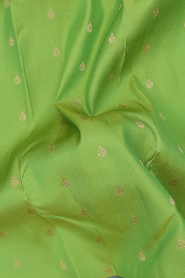 Kanchipuram Silk Saree In Green With Zari Buttis