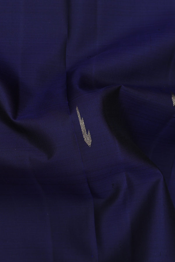 Kanchipuram Silk Saree In Navy Blue With Malli Moggu Buttas