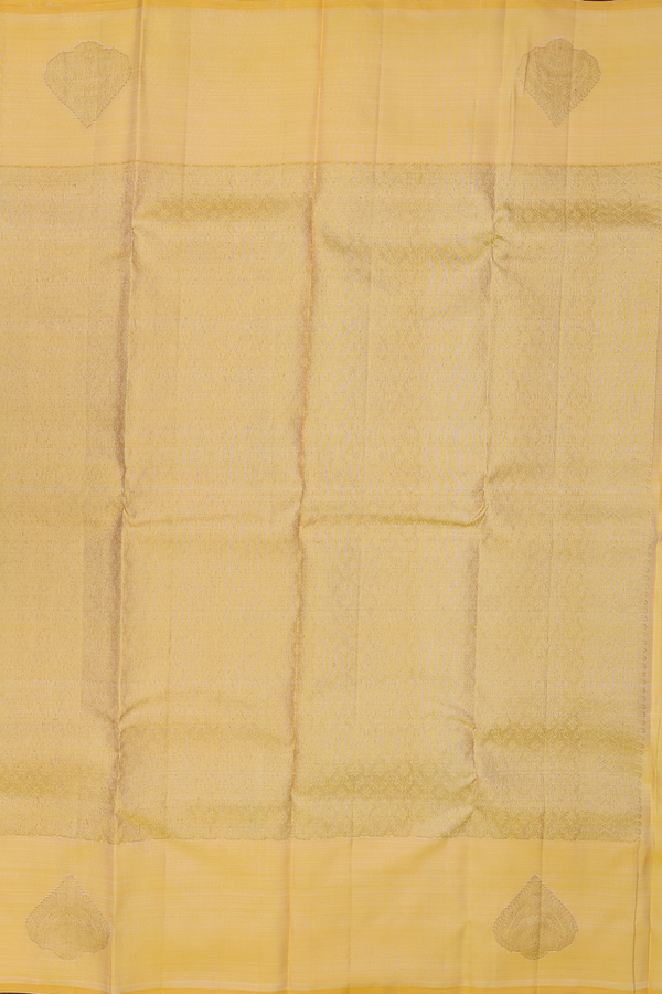 Kanchipuram Silk Saree In Off White With Floral Buttas
