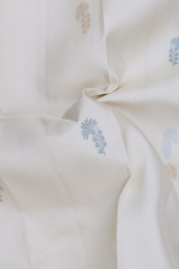 Kanchipuram Silk Saree In Off White With Floral Buttas