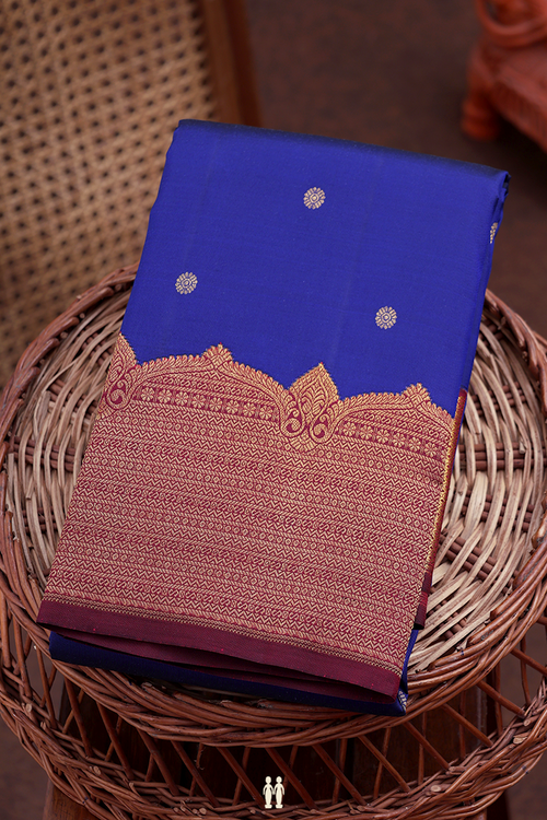 Kanchipuram Silk Saree In Royal Blue With Floral Buttas
