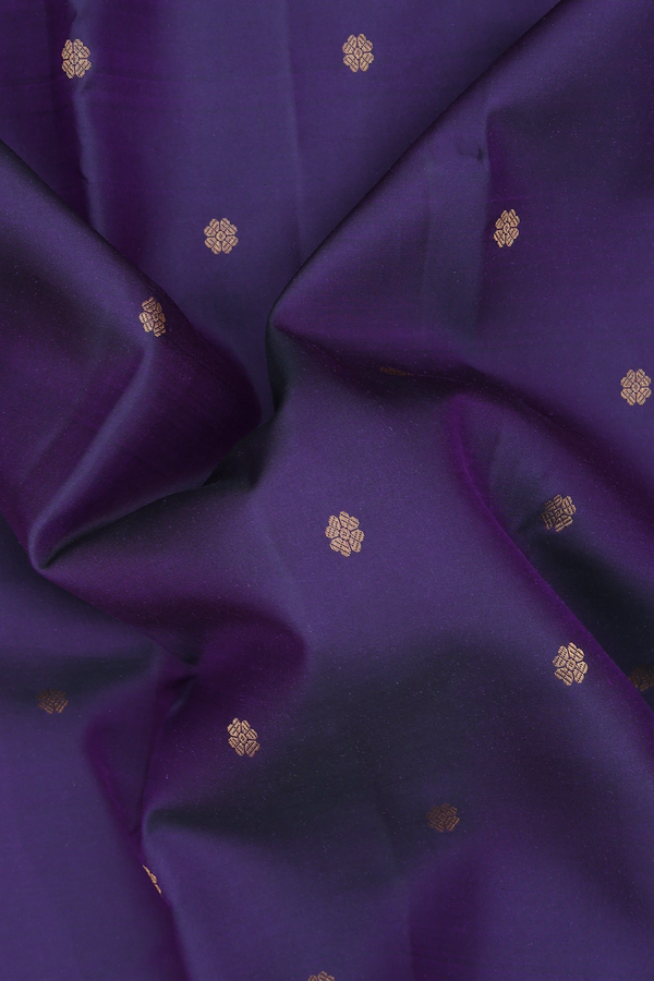 Kanchipuram Silk Saree In Dual Tone With Floral Buttas