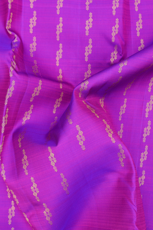 Kanchipuram Silk Saree In Purple Rose With Zari Design