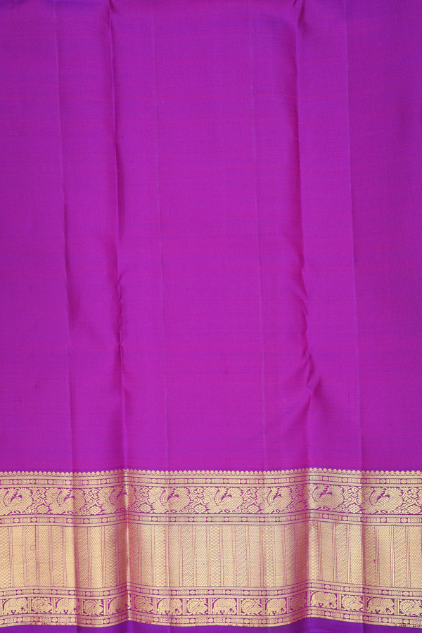 Kanchipuram Silk Saree In Purple With Checks Design