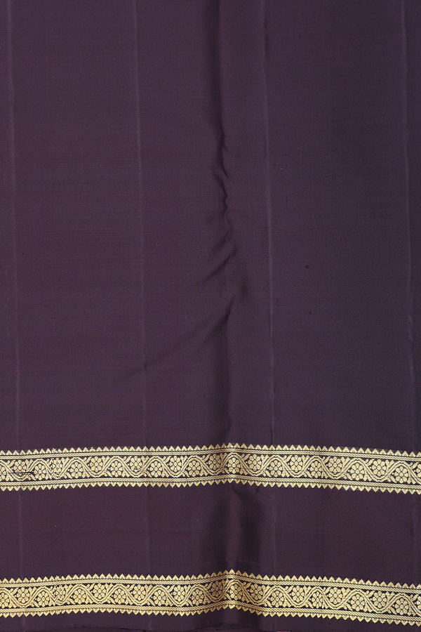 Kanchipuram Silk Saree In Grey With Floral Buttis