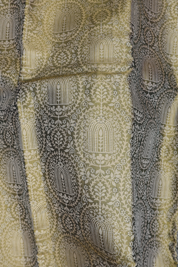 Kanchipuram Silk Saree In Tissue Green With Allover Design