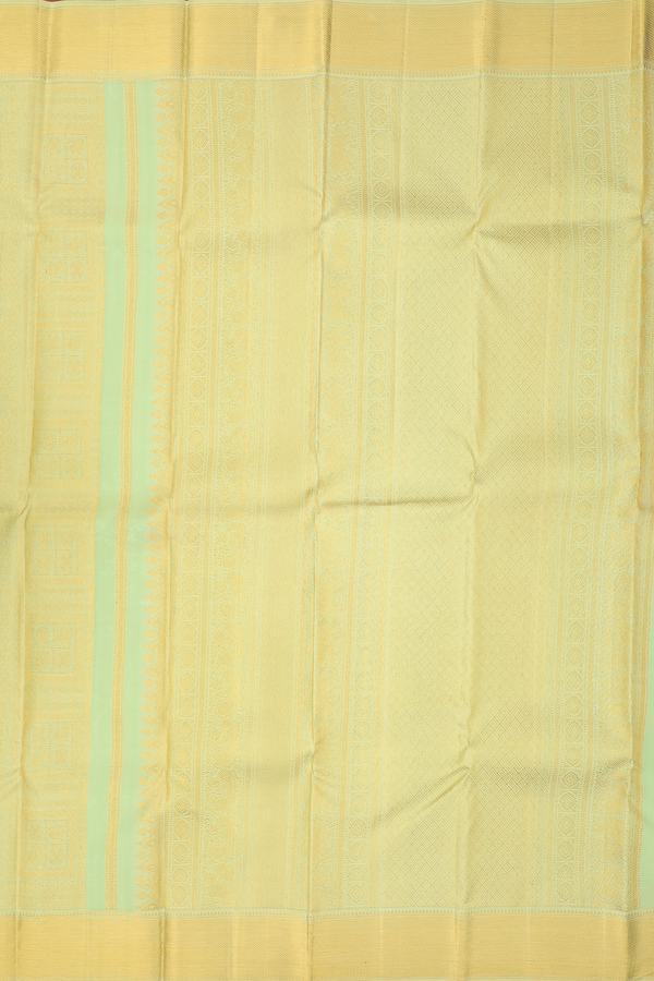 Kanchipuram Silk Saree In Green With Brocade Design