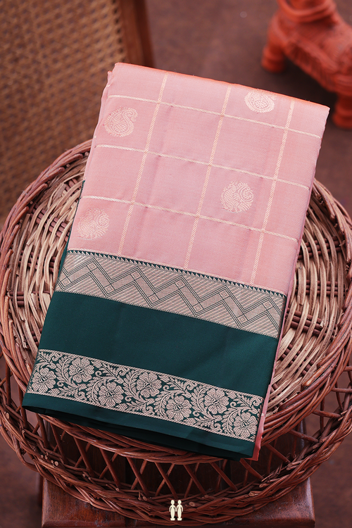 Kanchipuram Silk Saree In Dusty Rose With Checks Design
