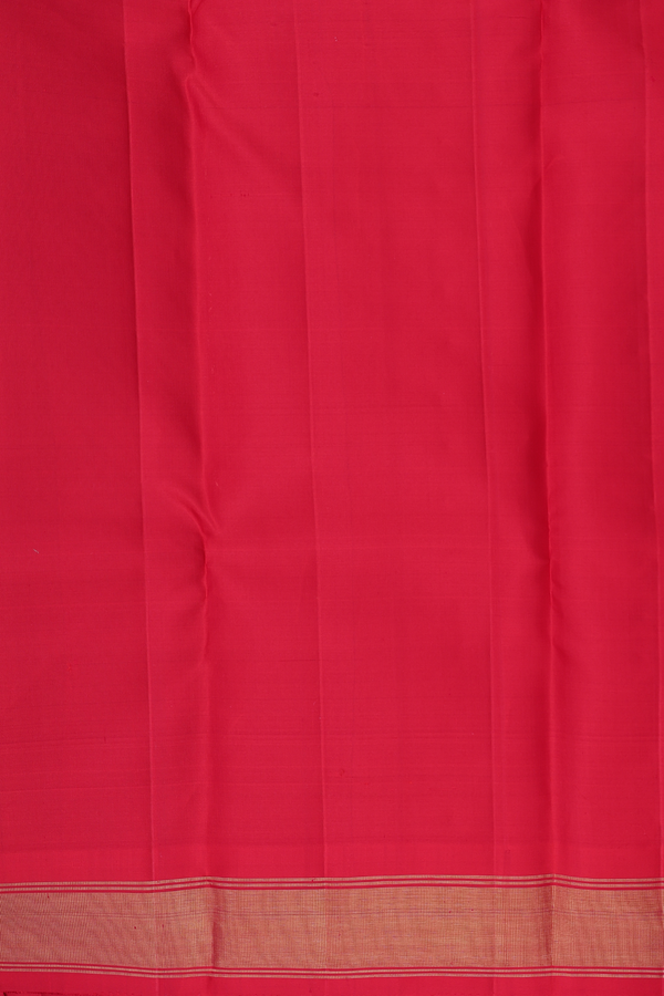 Kanchipuram Silk Saree In Scarlet Red With Brocade Design