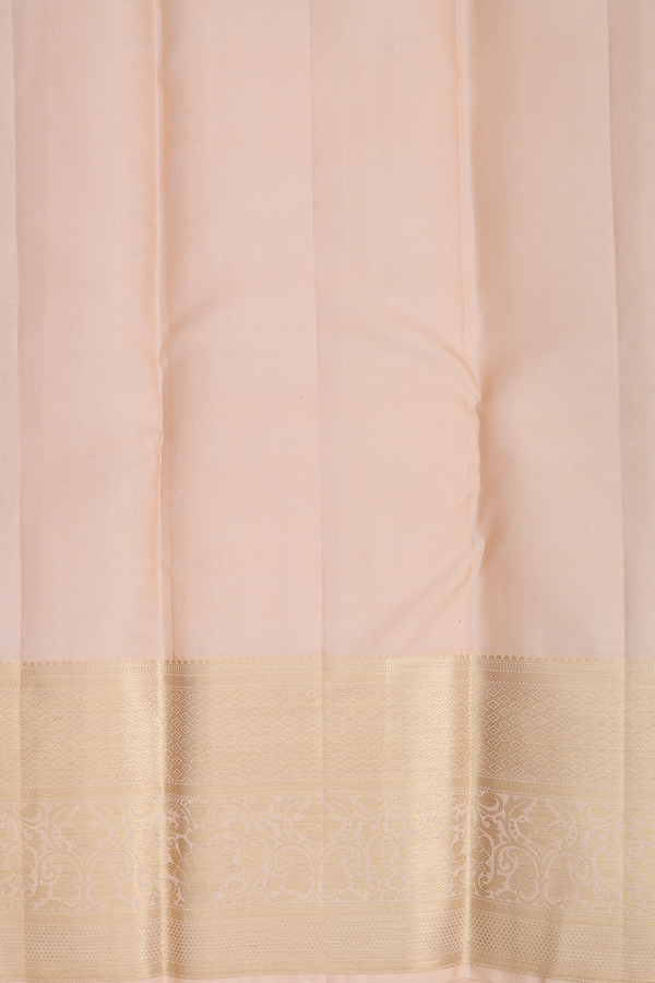 Kanchipuram Silk Saree In Ruby Red With Ogee Design