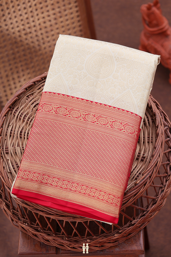 Kanchipuram Silk Saree In White With Brocade Design