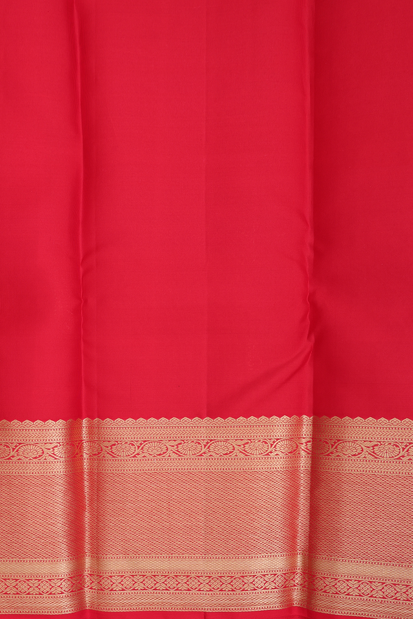 Kanchipuram Silk Saree In White With Brocade Design