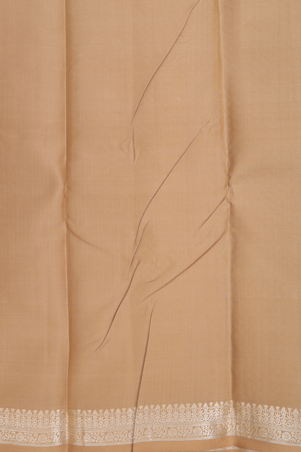 Kanchipuram Silk Saree In Pink With Zari Buttas