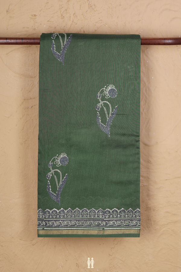 Chanderi Silk Cotton Saree In Green With Floral Motifs