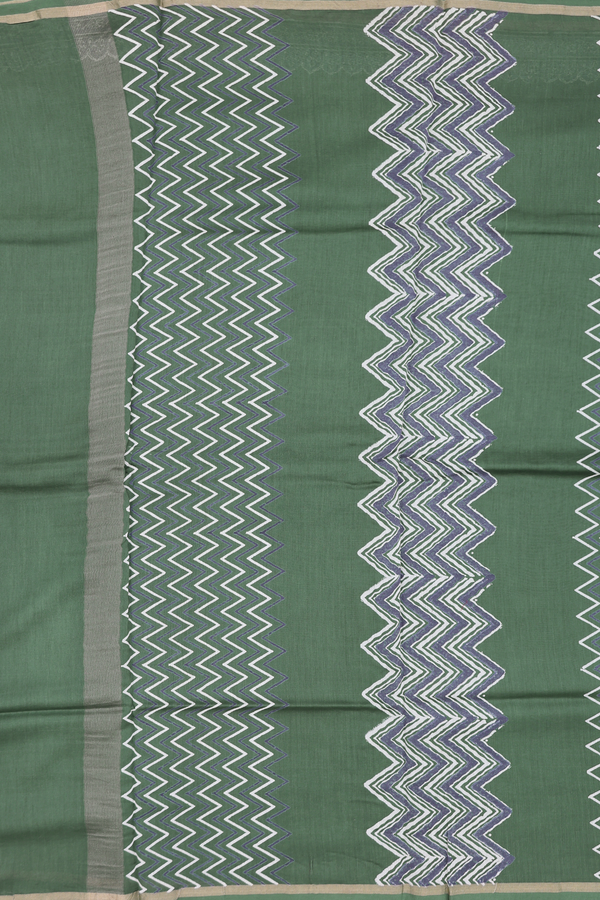 Chanderi Silk Cotton Saree In Green With Floral Motifs