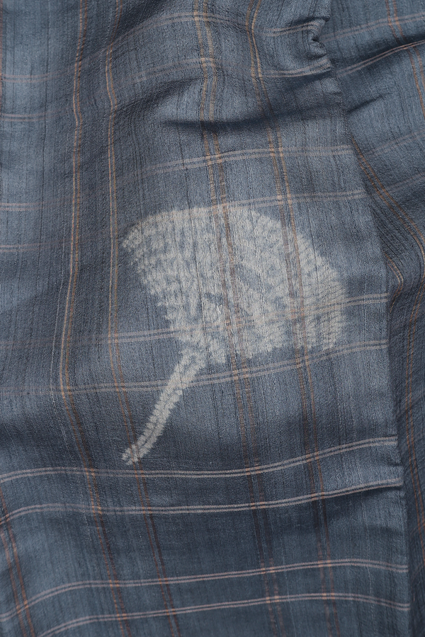 Tussar Silk Saree In Grey Along Checks With Motifs
