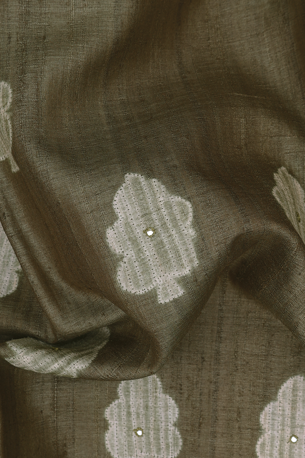 Tussar Silk Saree In Mehendi Green With Shibori Design