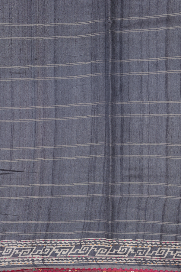 Tussar Silk Saree In Grey Along Checks With Motifs