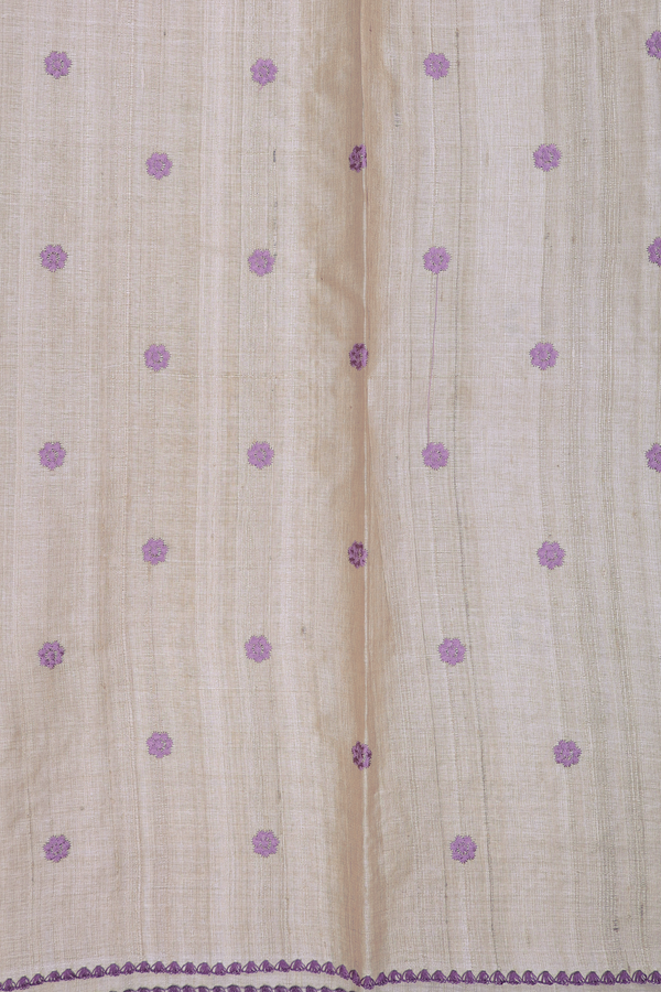 Tussar Silk Saree In Cream Color With Floral Buttas