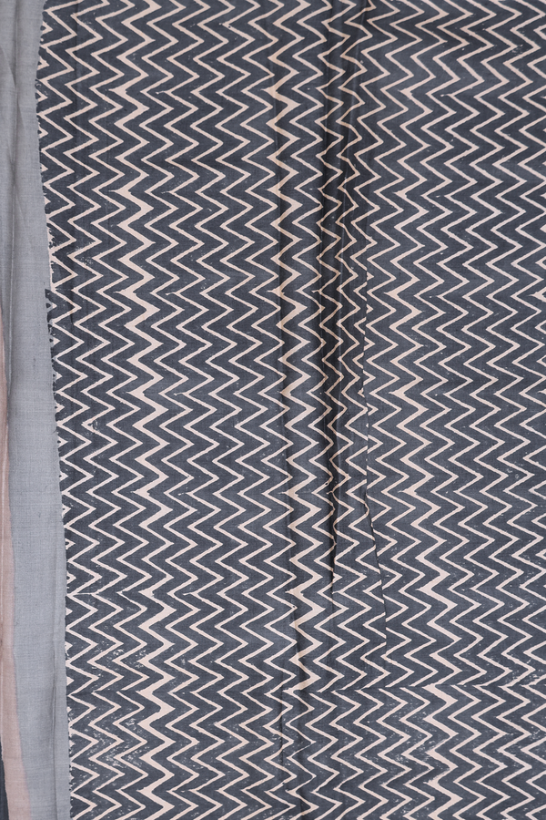 Tussar Silk Saree In Grey With Floral Design