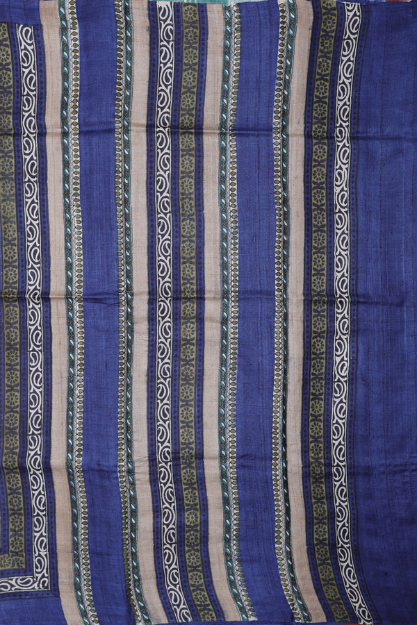 Tussar Silk Saree In Midnight Green With Floral Design