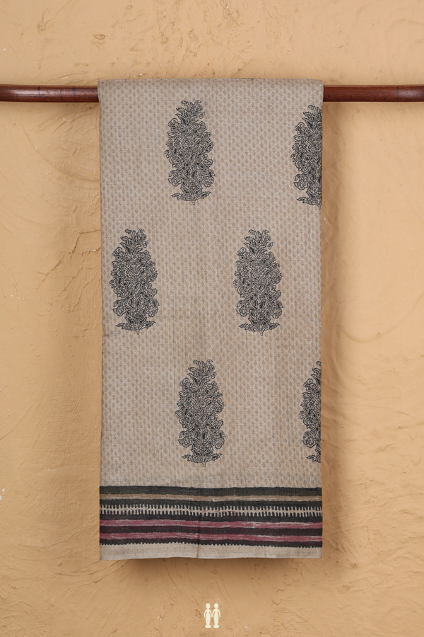 Tussar Silk Saree In Beige With Printed Design