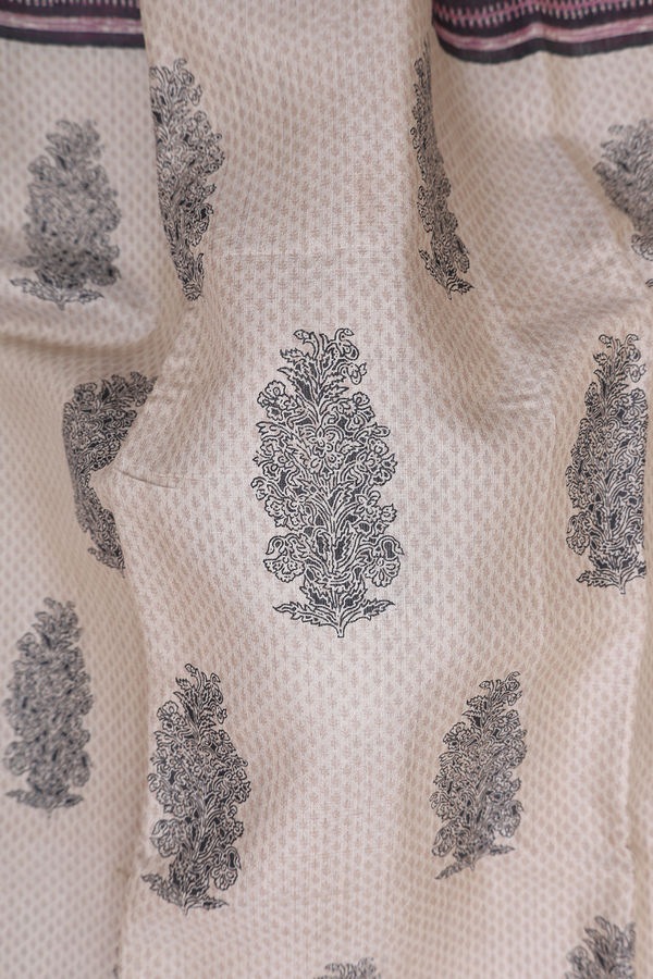 Tussar Silk Saree In Beige With Printed Design