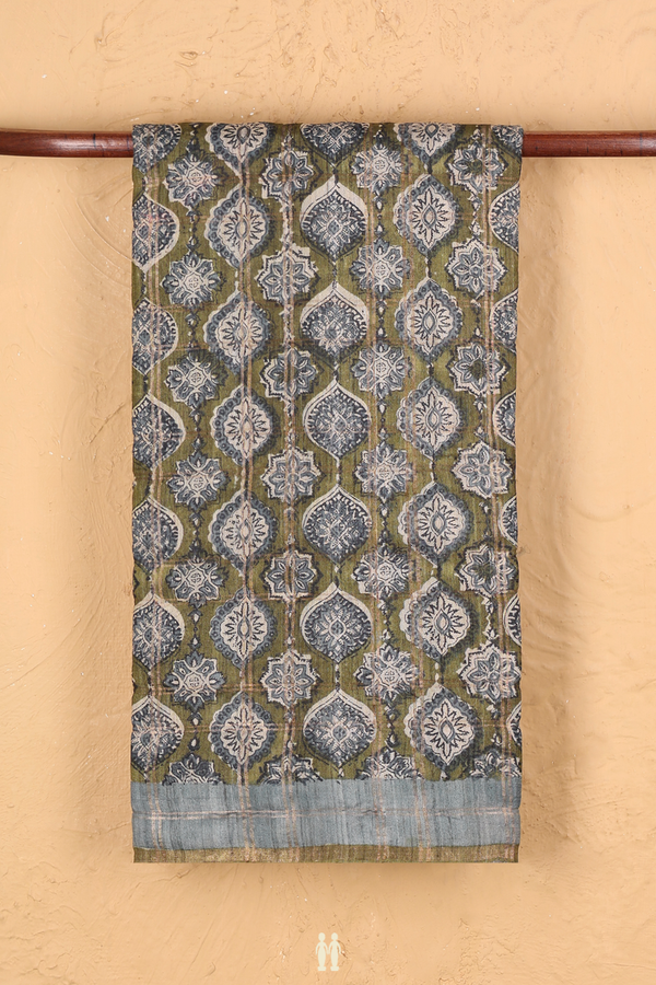 Tussar Silk Saree In Mehendi Green With Printed Design
