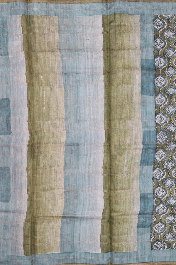 Tussar Silk Saree In Mehendi Green With Printed Design