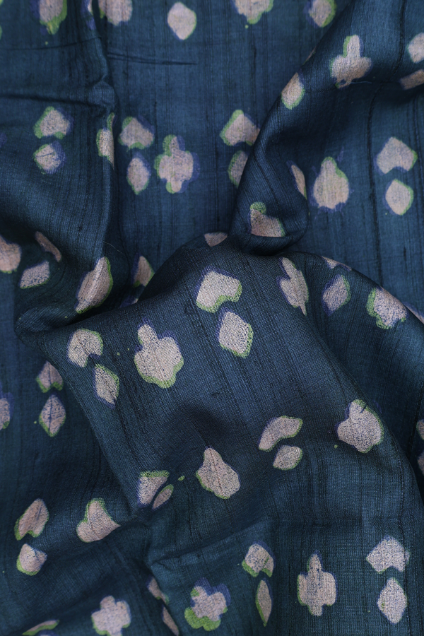 Tussar Silk Saree In Dark Green With Printed Design