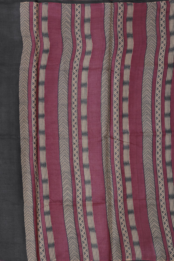 Tussar Silk Saree In Cream And Grey With Printed Design