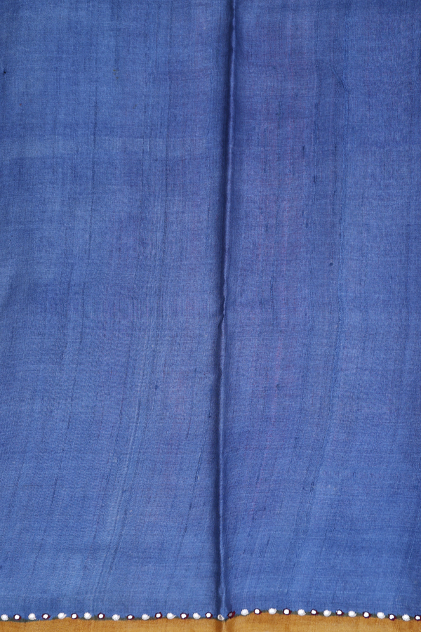 Tussar Silk Saree In Scarlet Red With Mirror Work Buttis