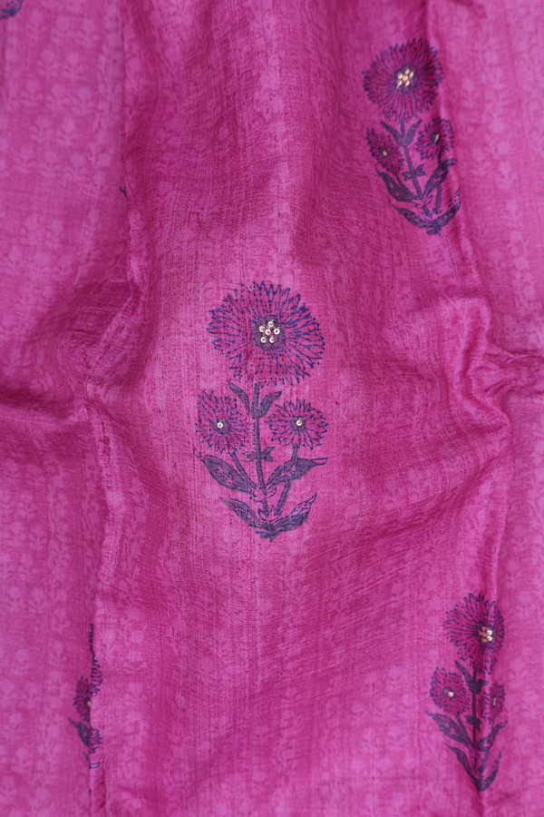 Tussar Silk Saree In Dark Pink With Floral Motifs