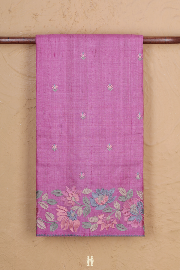 Tussar Silk Saree In Pink With Floral Buttas