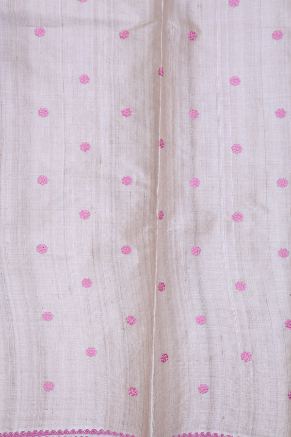 Tussar Silk Saree In Cream Color With Floral Buttas