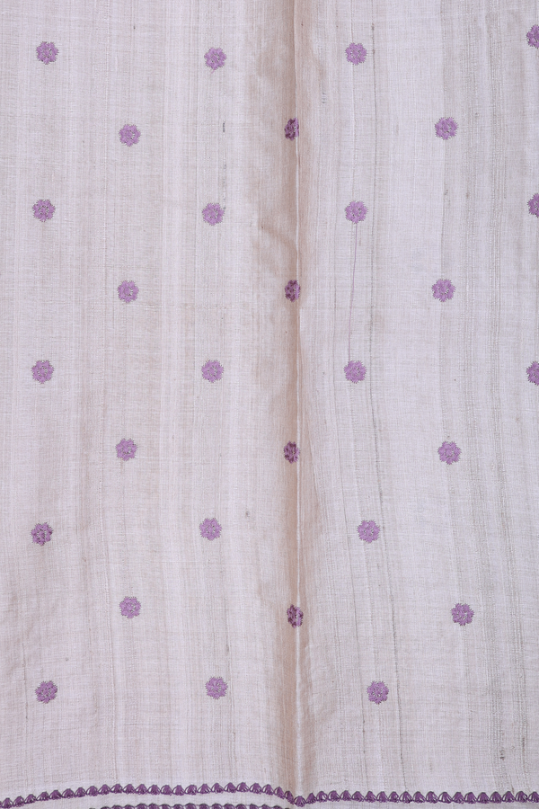 Tussar Silk Saree In Cream Color With Floral Buttas