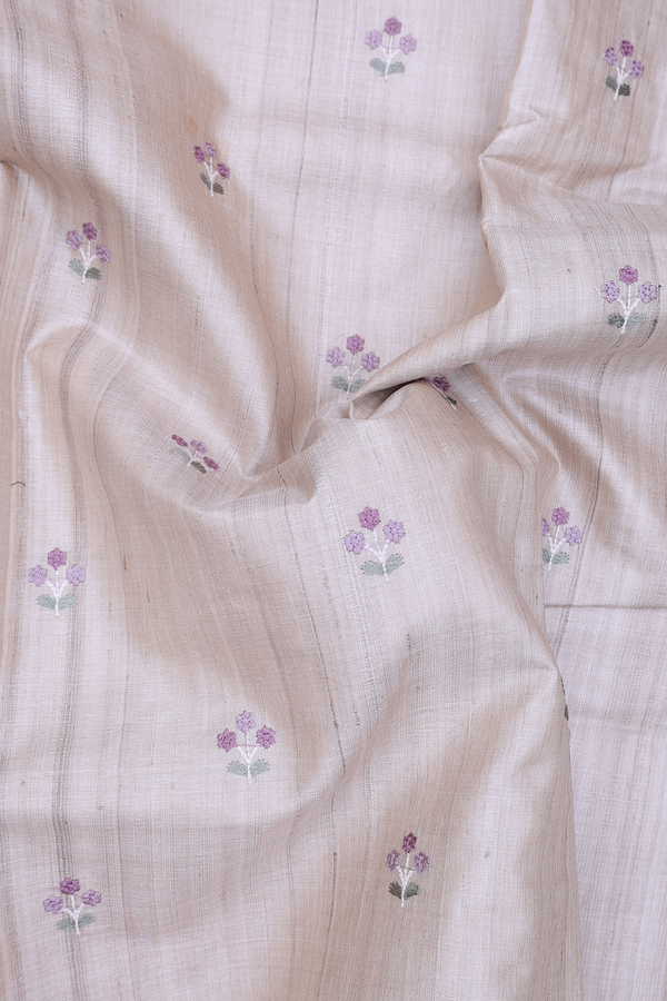 Tussar Silk Saree In Cream Color With Floral Buttas