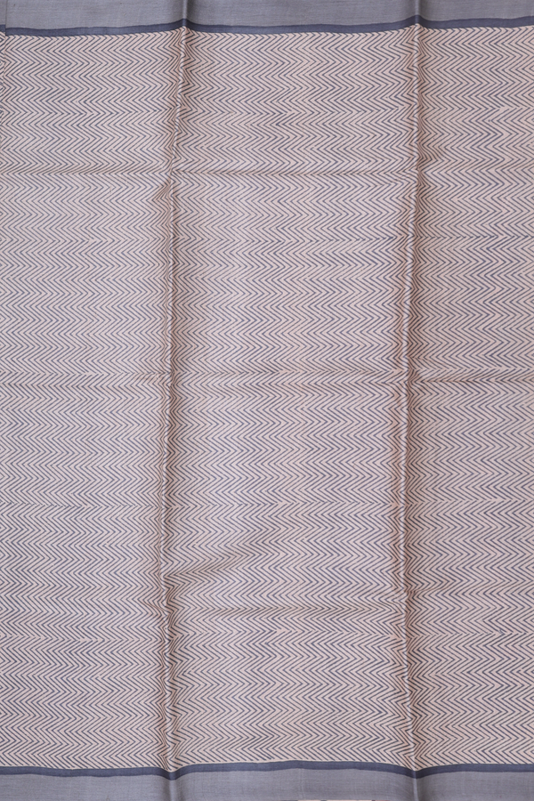 Tussar Silk Saree In Light Brown With Chevron Design
