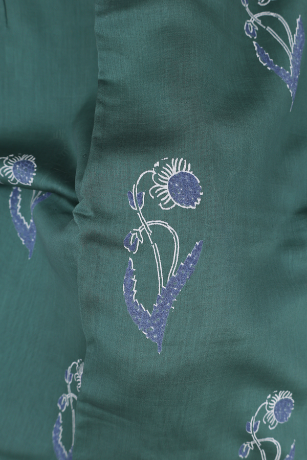 Chanderi Silk Cotton Saree In Green With Floral Motifs