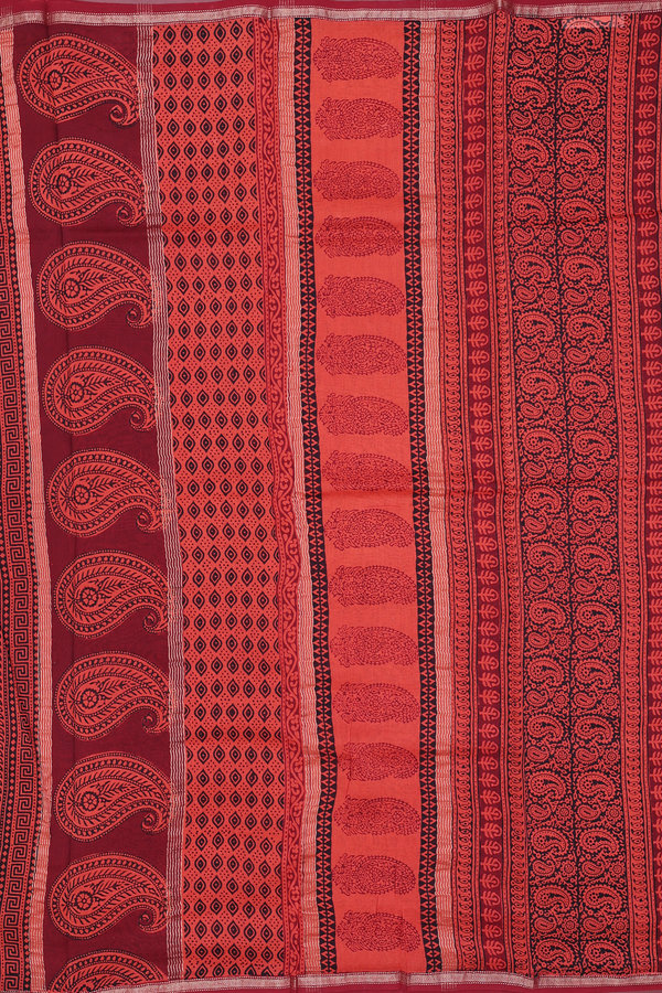Chanderi Silk Cotton Saree In Red With Paisley Design