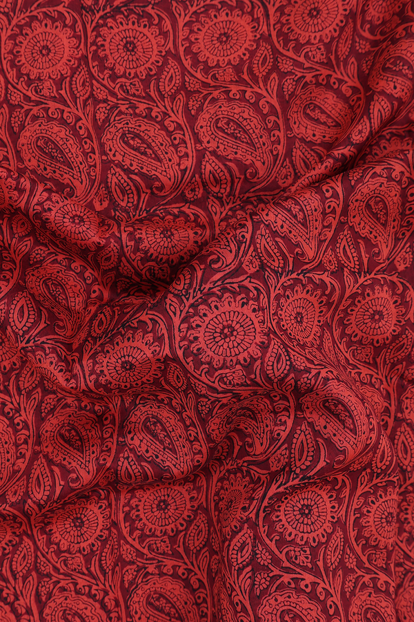 Chanderi Silk Cotton Saree In Red With Paisley Design