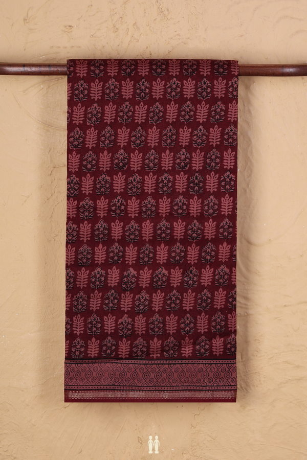 Chanderi Silk Cotton Saree In Berry Red With Printed Design