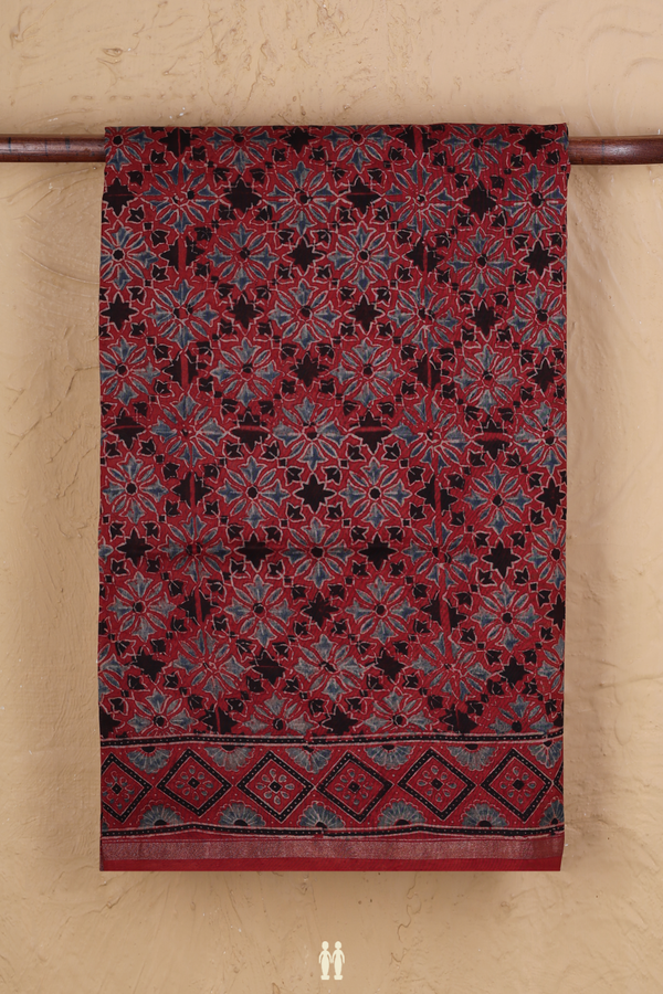 Chanderi Silk Cotton Saree In Red With Printed Design