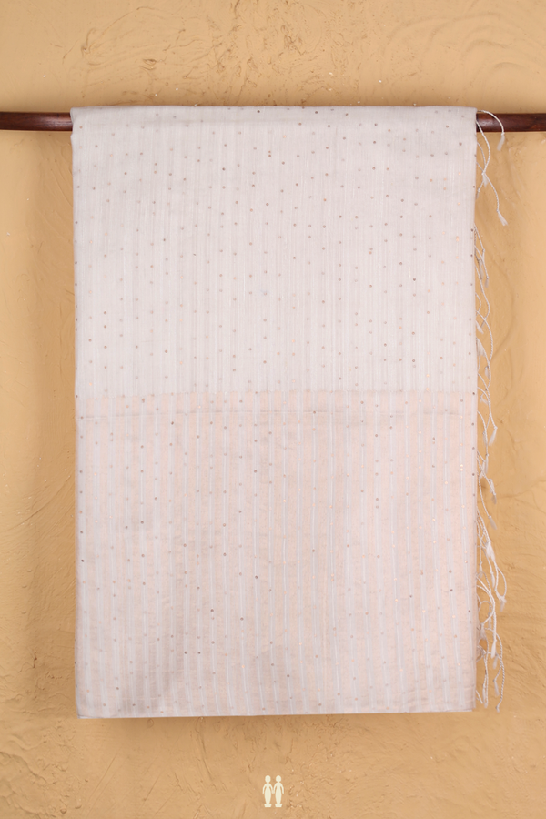 Bailu Silk Saree In White With Chamki Work