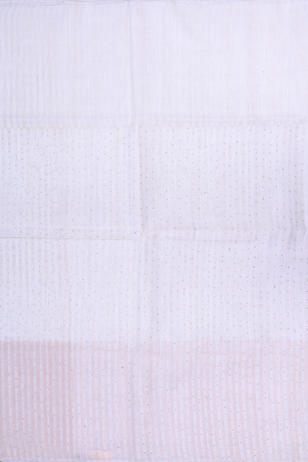 Bailu Silk Saree In White With Chamki Work