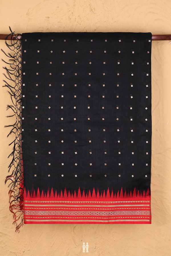 Bailu Silk Saree In Black With Chamki Work